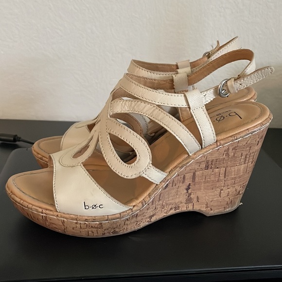 Born Concept | cork and white wedges - Picture 4 of 5